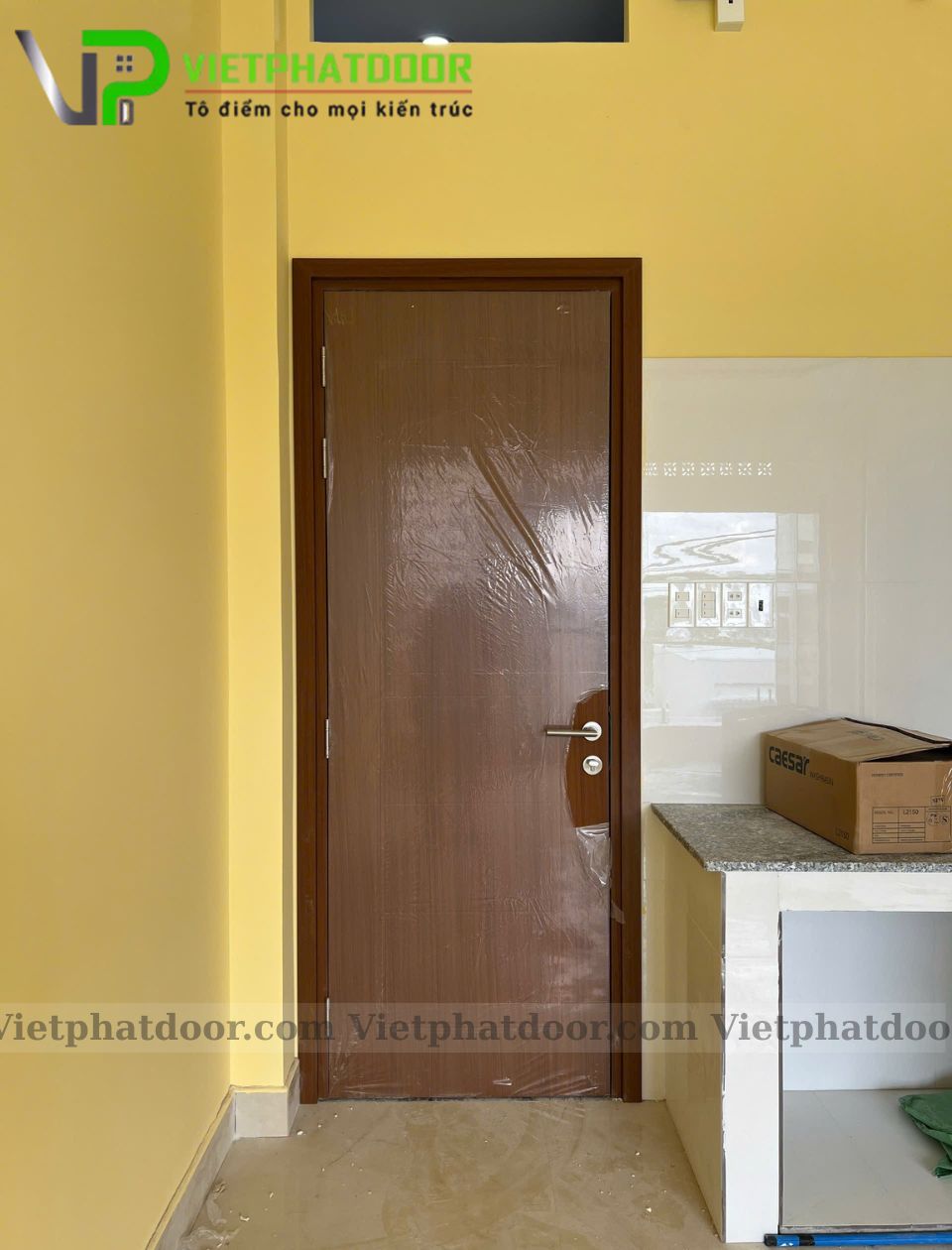 cua-nhua-composite-26