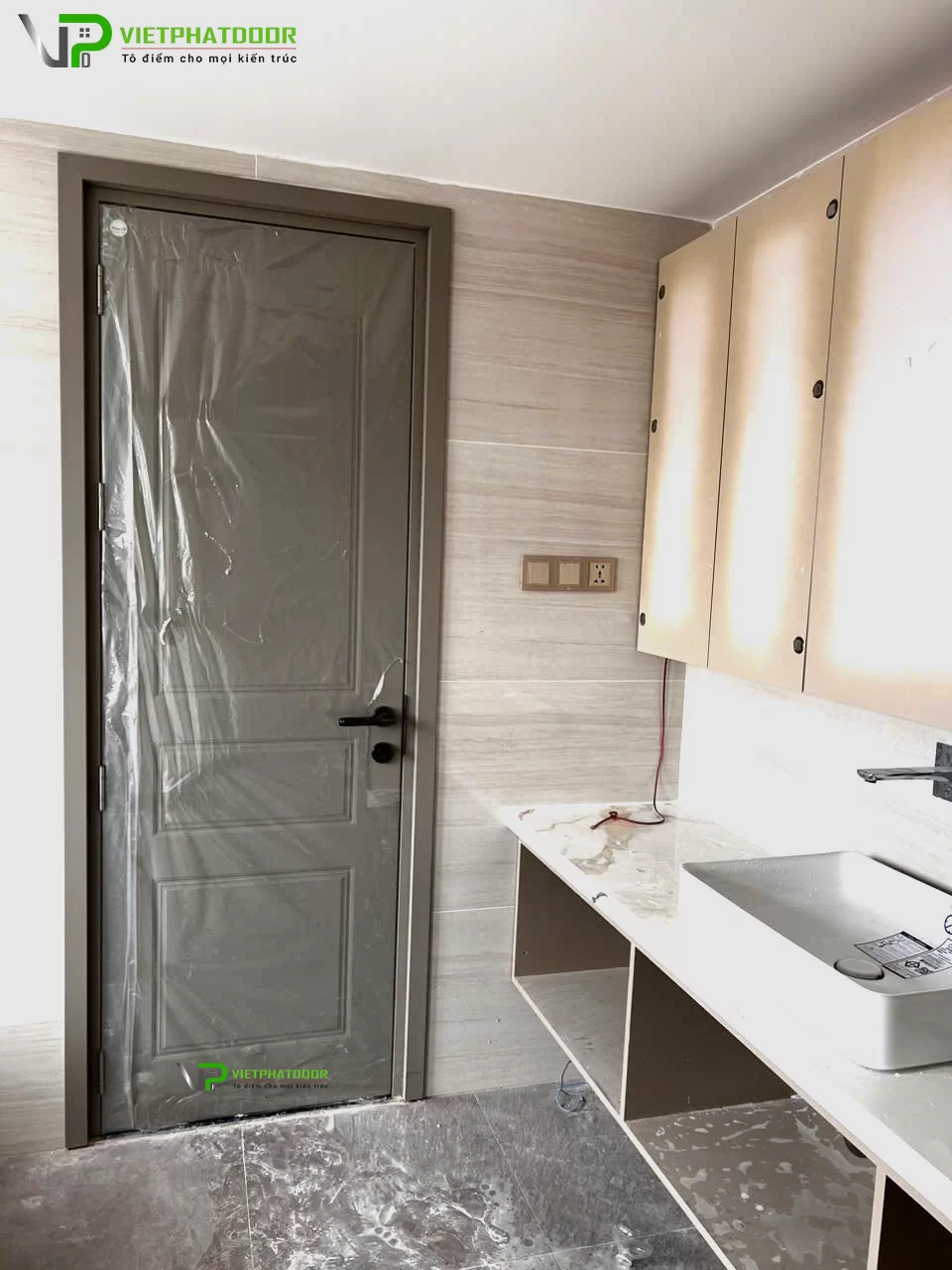 Cửa nhựa giả gỗ nhà vệ sinh Gò Vấp